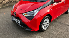 Toyota Aygo 1.0 VVT-i X-Play 5dr x-shift Petrol Hatchback